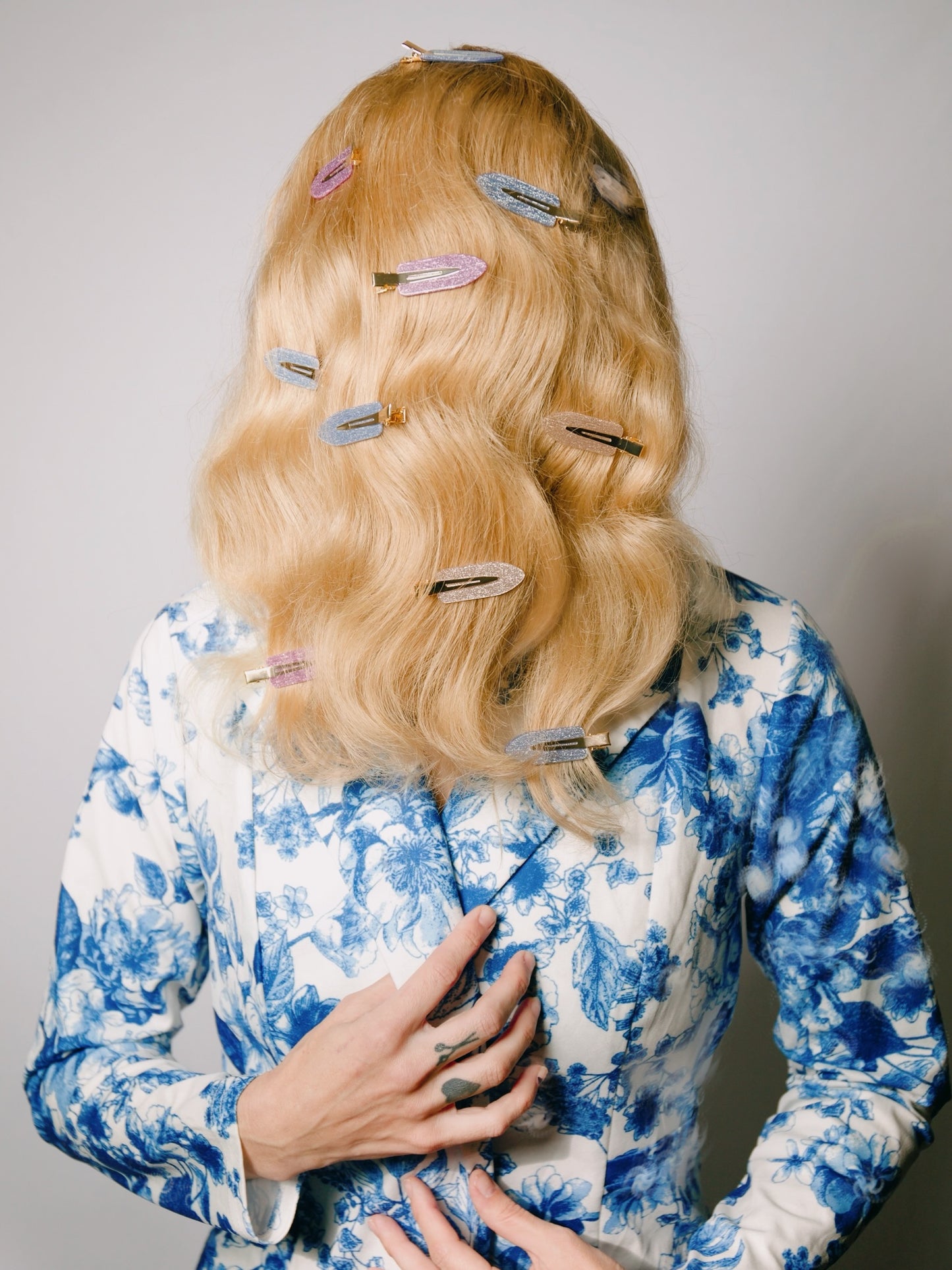 The Hairdresser Stash - Randomized Tools & Treasures