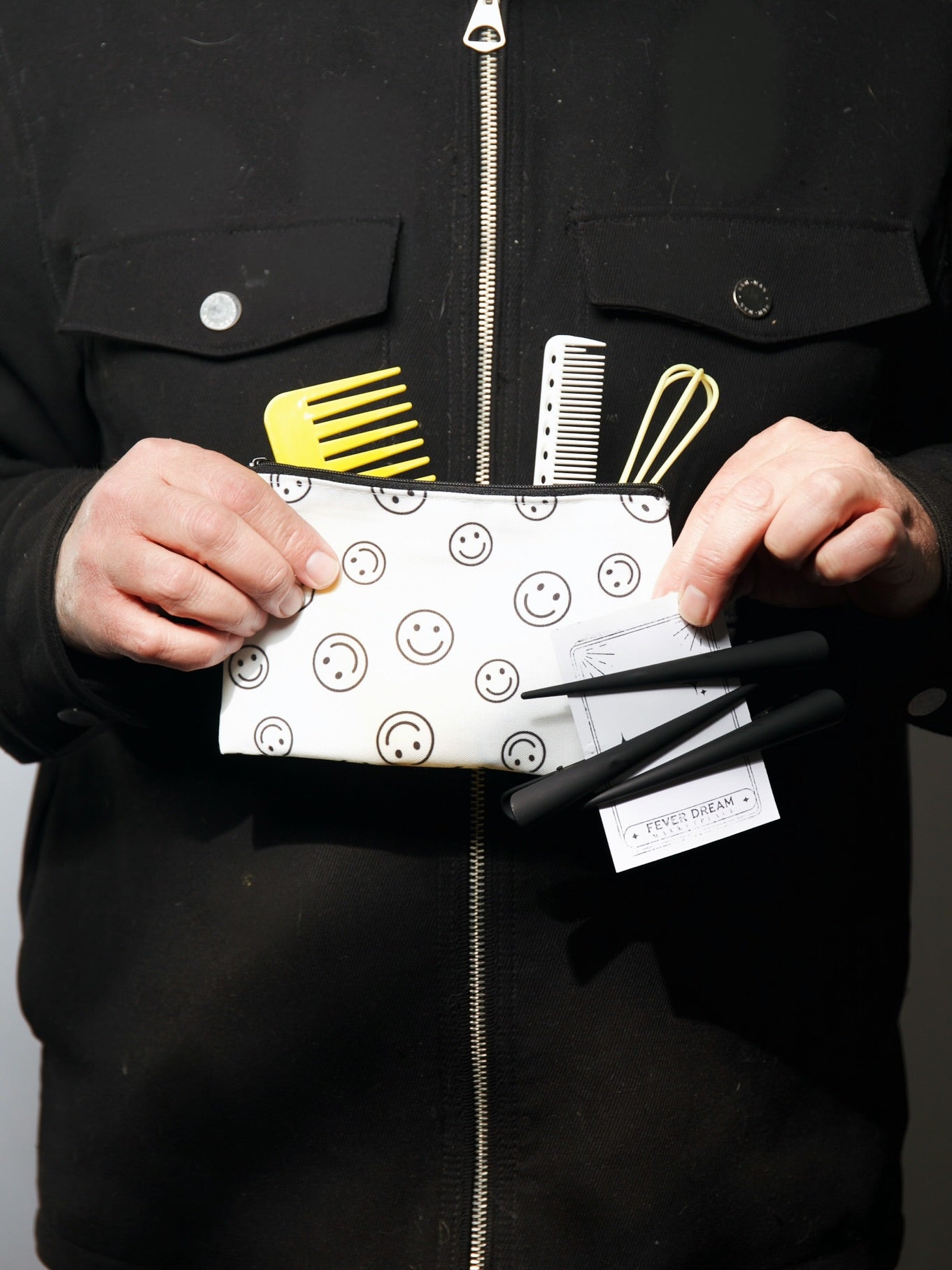 The Hairdresser Stash - Randomized Tools & Treasures