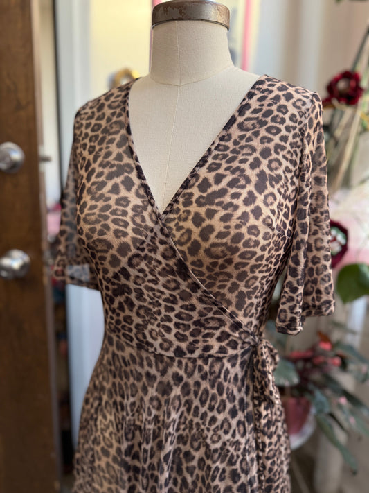 Lydia dress in Leopard Mesh