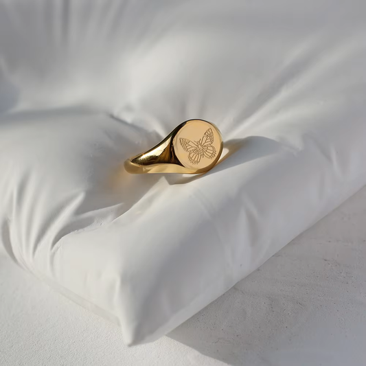 Amaiyllish 18K Gold Stamp Ring - Butterfly