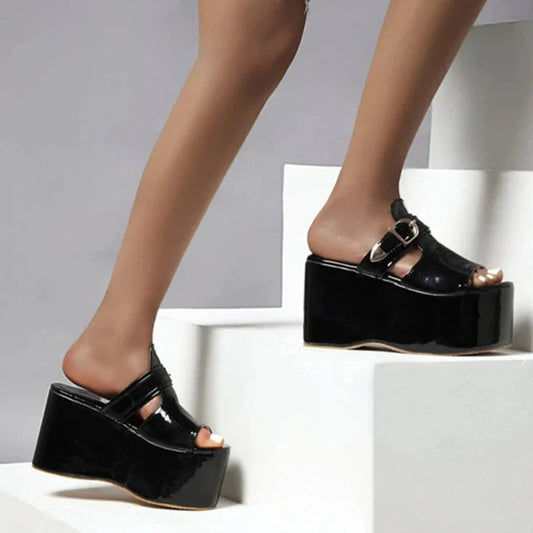 Asuandra Platform Slide - Black